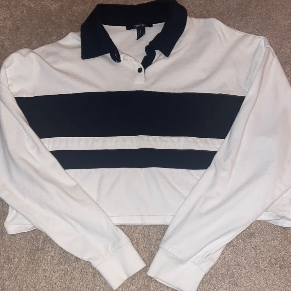 Forever 21 Black and White Collared Crop Top